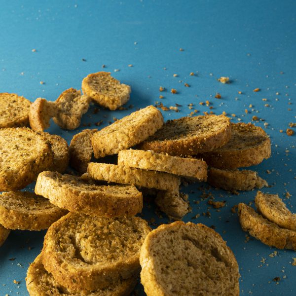 cretan tasted bread with garlic bulk